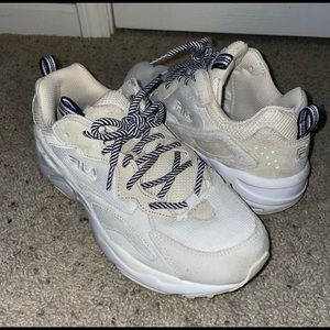 FILA Ray Tracer Sneaker (Taupe Multi)